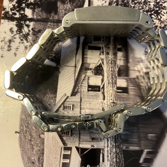 Victorinox Swiss Army Watch - Picture 2 of 6